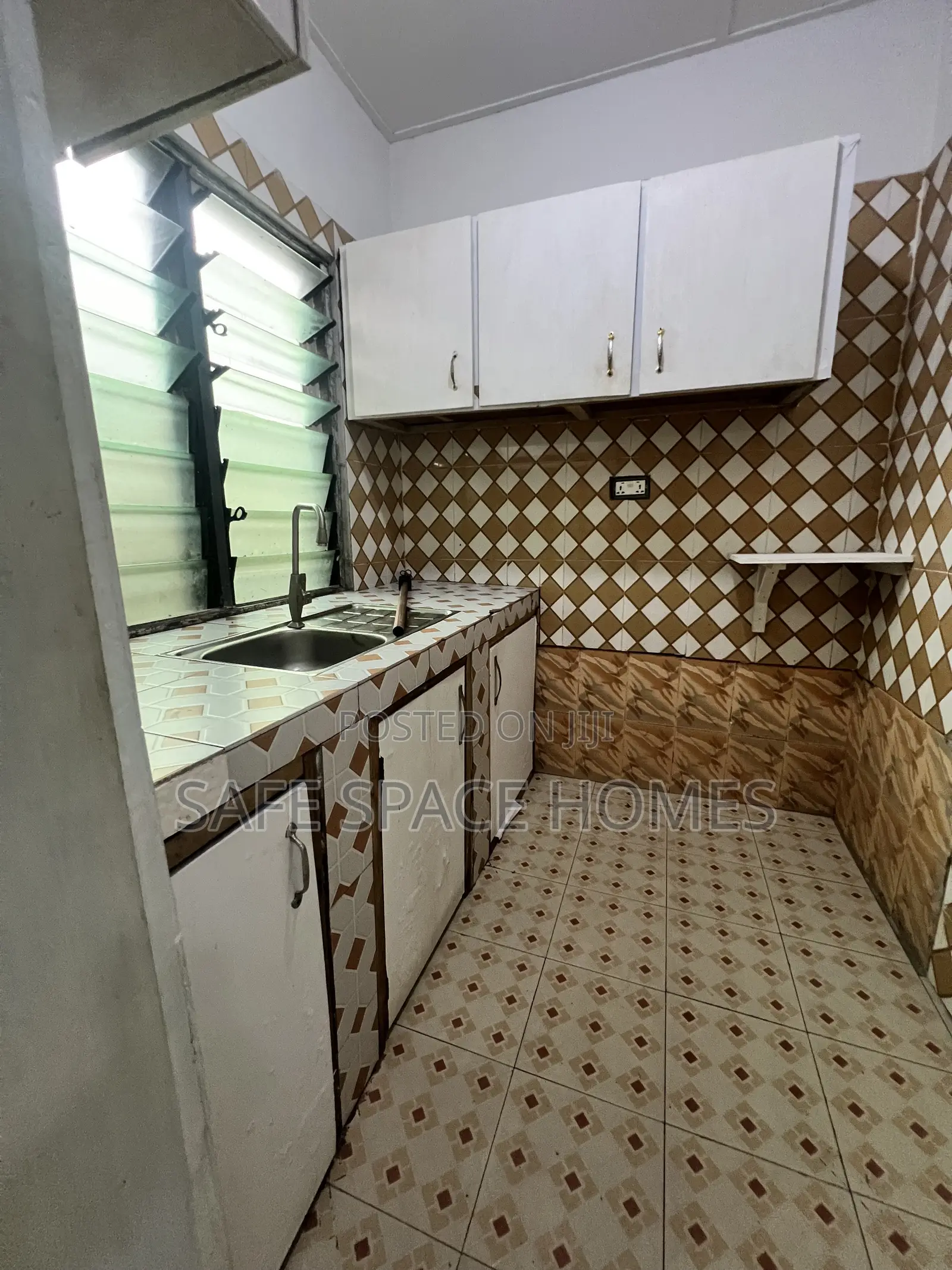 1bdrm Apartment in Tseaddo for rent