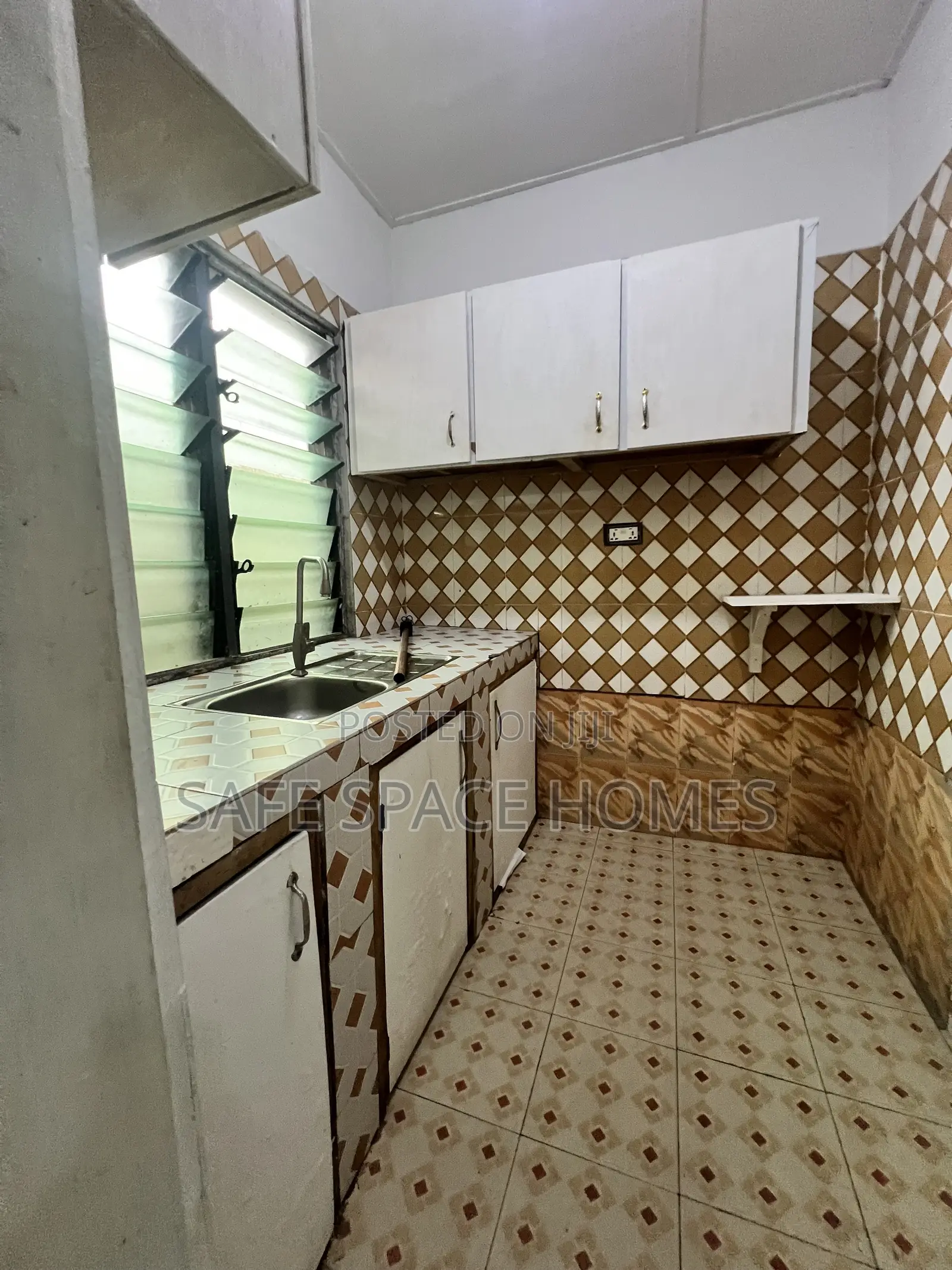 1bdrm Apartment in Tseaddo for rent