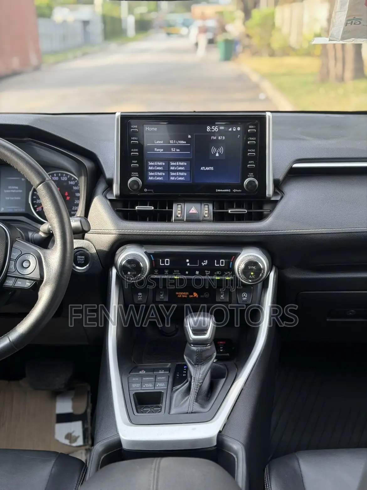 Toyota RAV4 XLE 2022 Black