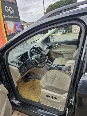Ford Escape SE 4dr SUV AWD (1.6L 4cyl Turbo 6A) 2014 Black