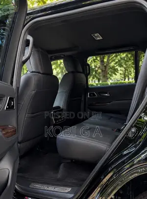 New Toyota Land Cruiser LC300 2025 Black