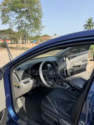 Hyundai Elantra Value Edition 2018 Blue