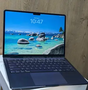 New Laptop Apple MacBook Pro 2024 M3 8GB Intel Core i5 SSD 256GB