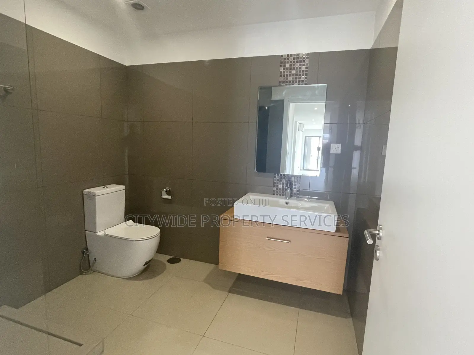 2bdrm Apartment in East Legon, Boundary Road Area for rent