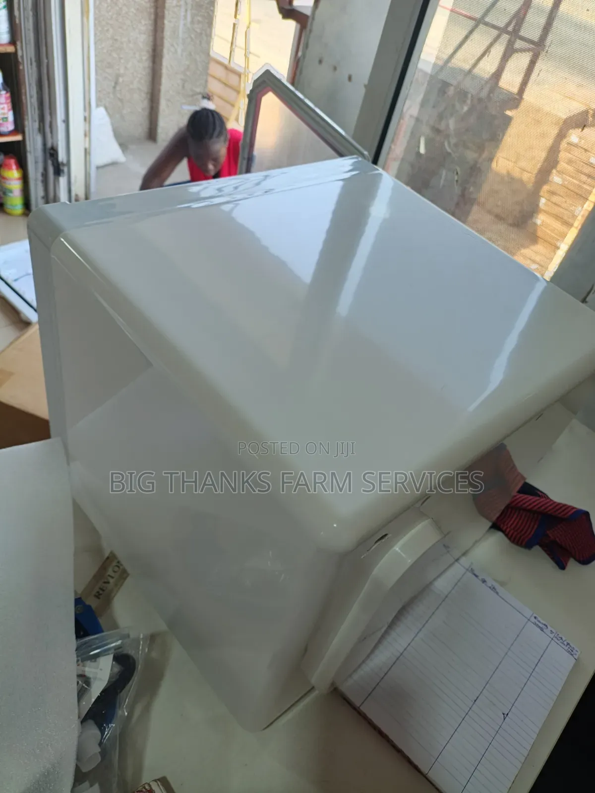 Modern 105 Eggs Automatic Incubator