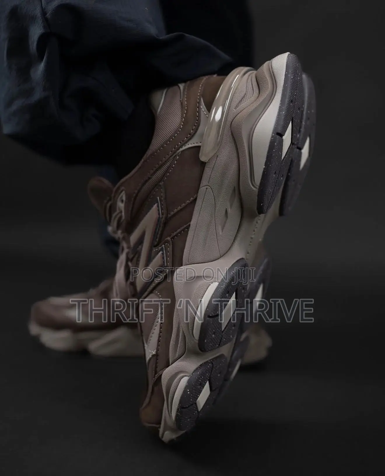 New Balance 9060 Mono Cortado