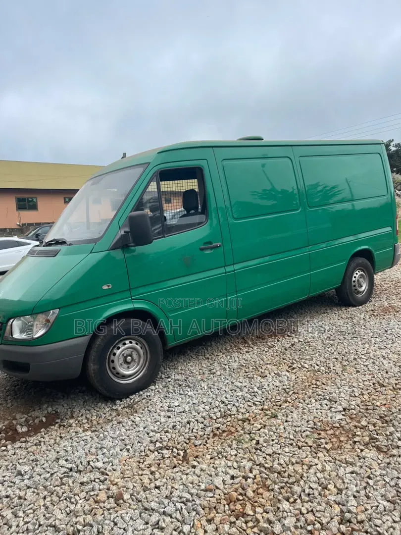 Mercedes-Benz Sprinter 2003 Green