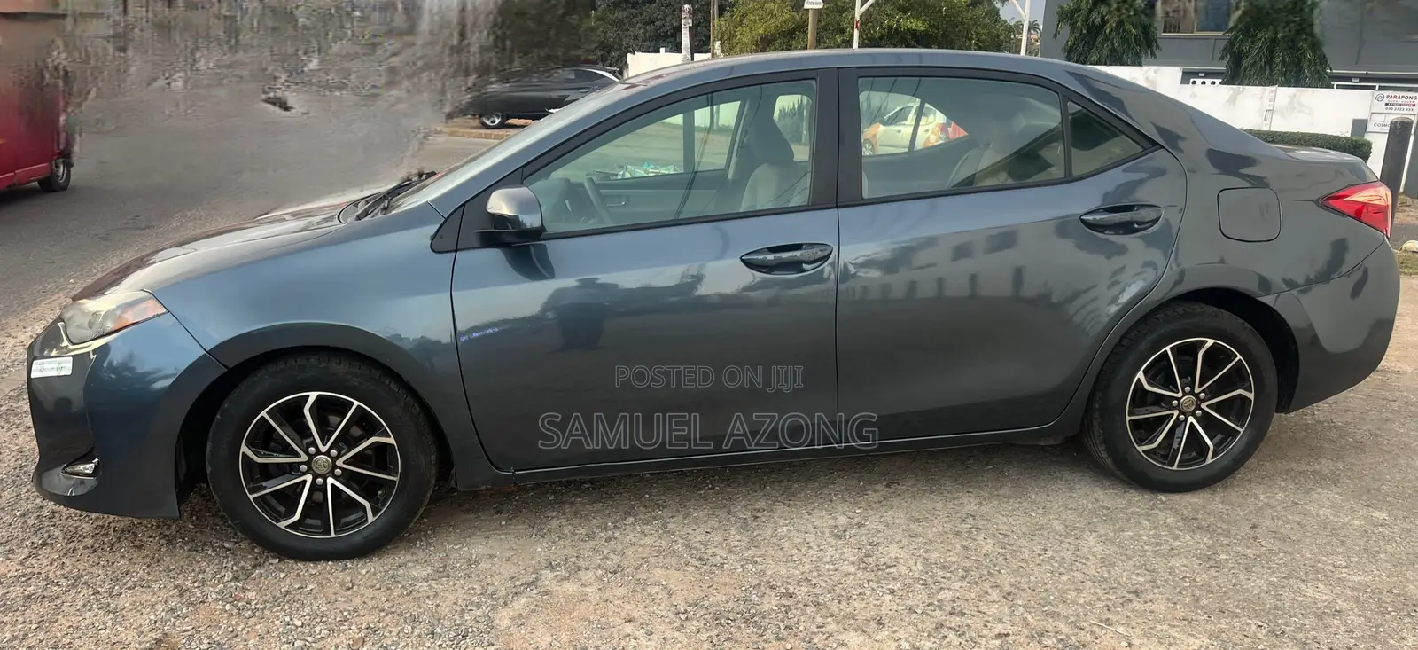 Toyota Corolla LE (1.8L 4cyl 2A) 2019 Gray