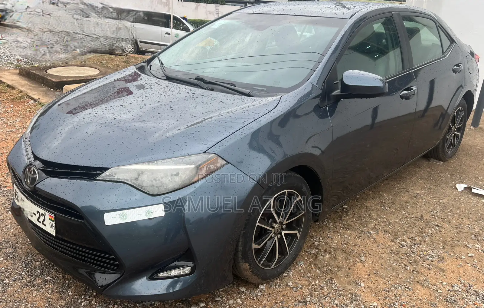 Toyota Corolla LE (1.8L 4cyl 2A) 2019 Gray
