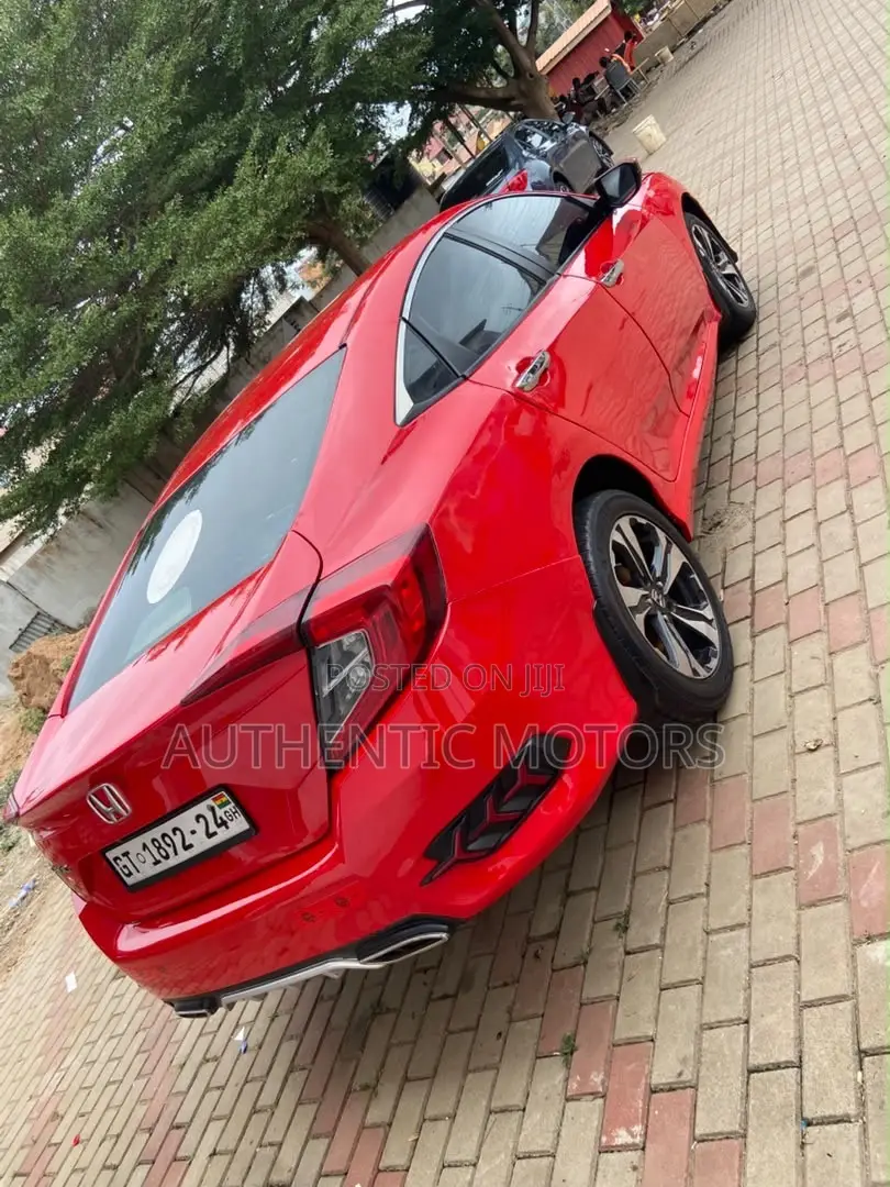 Honda Civic EX 4dr Sedan (2.0L 4cyl) 2017 Red