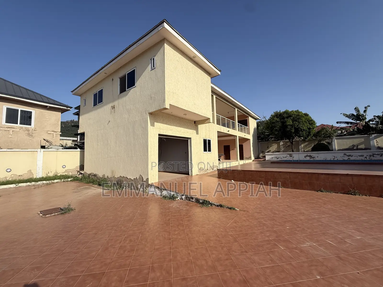 5bdrm Mansion in Pokuase Katapo for sale