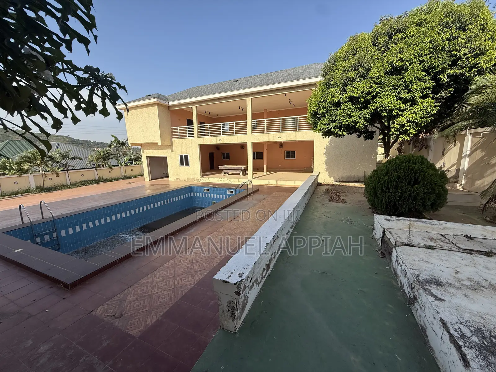 5bdrm Mansion in Pokuase Katapo for sale