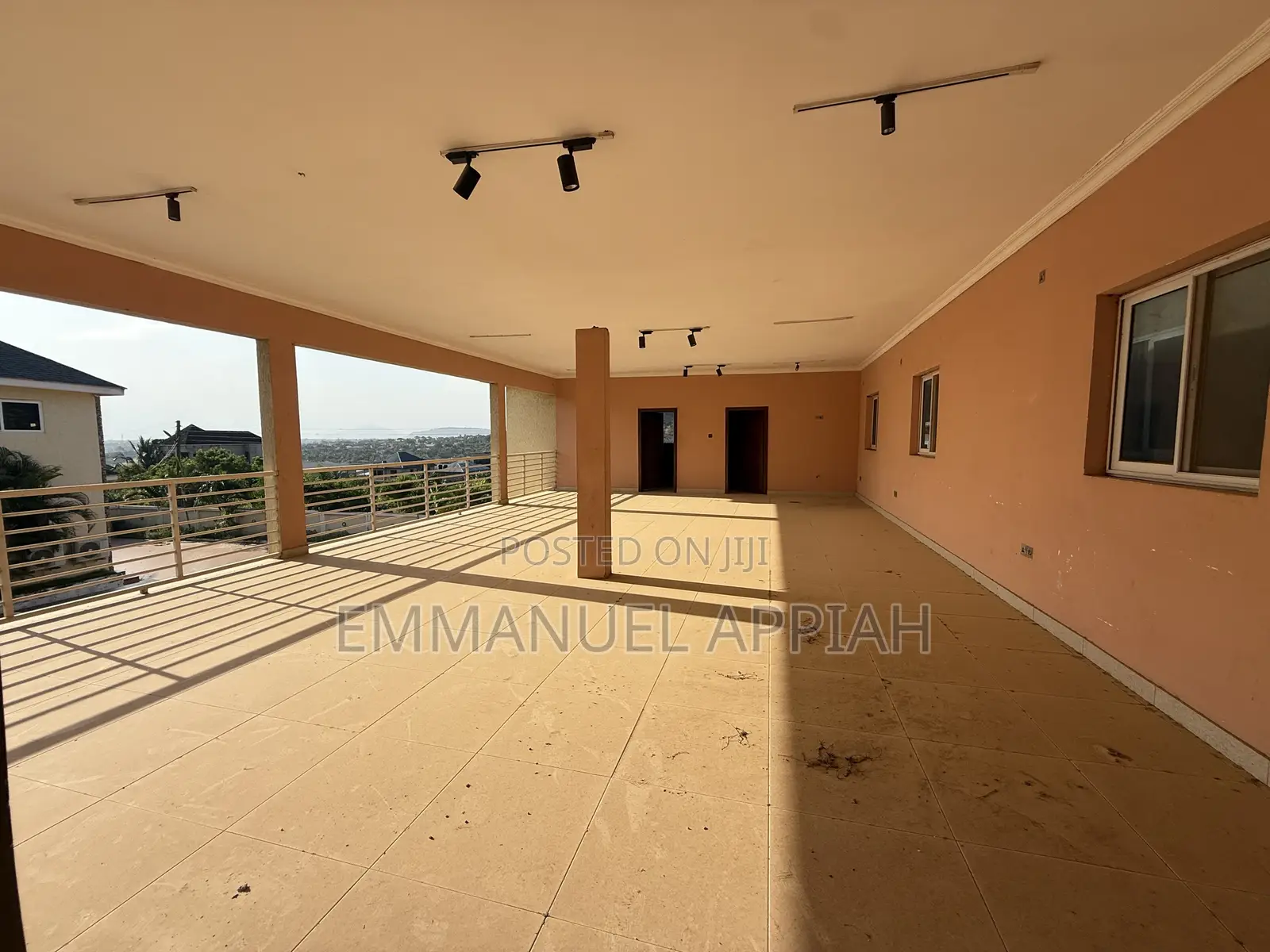 5bdrm Mansion in Pokuase Katapo for sale