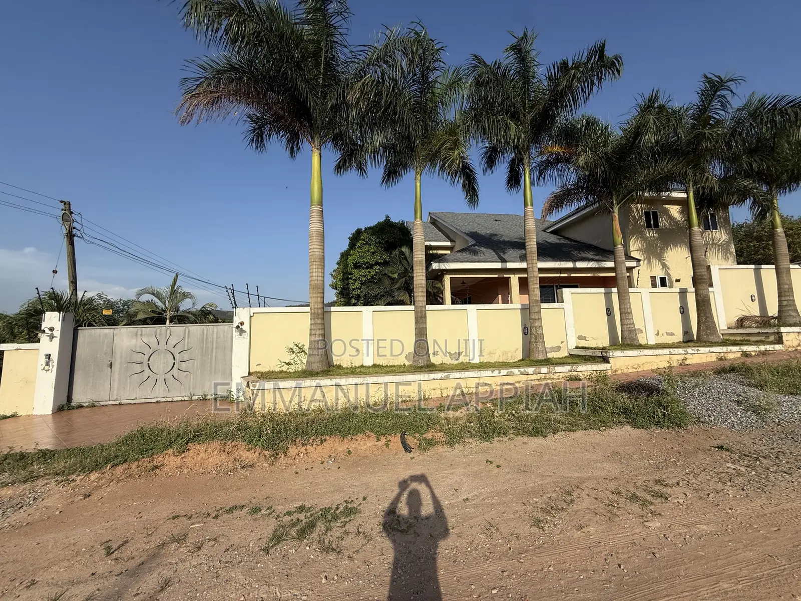 5bdrm Mansion in Pokuase Katapo for sale