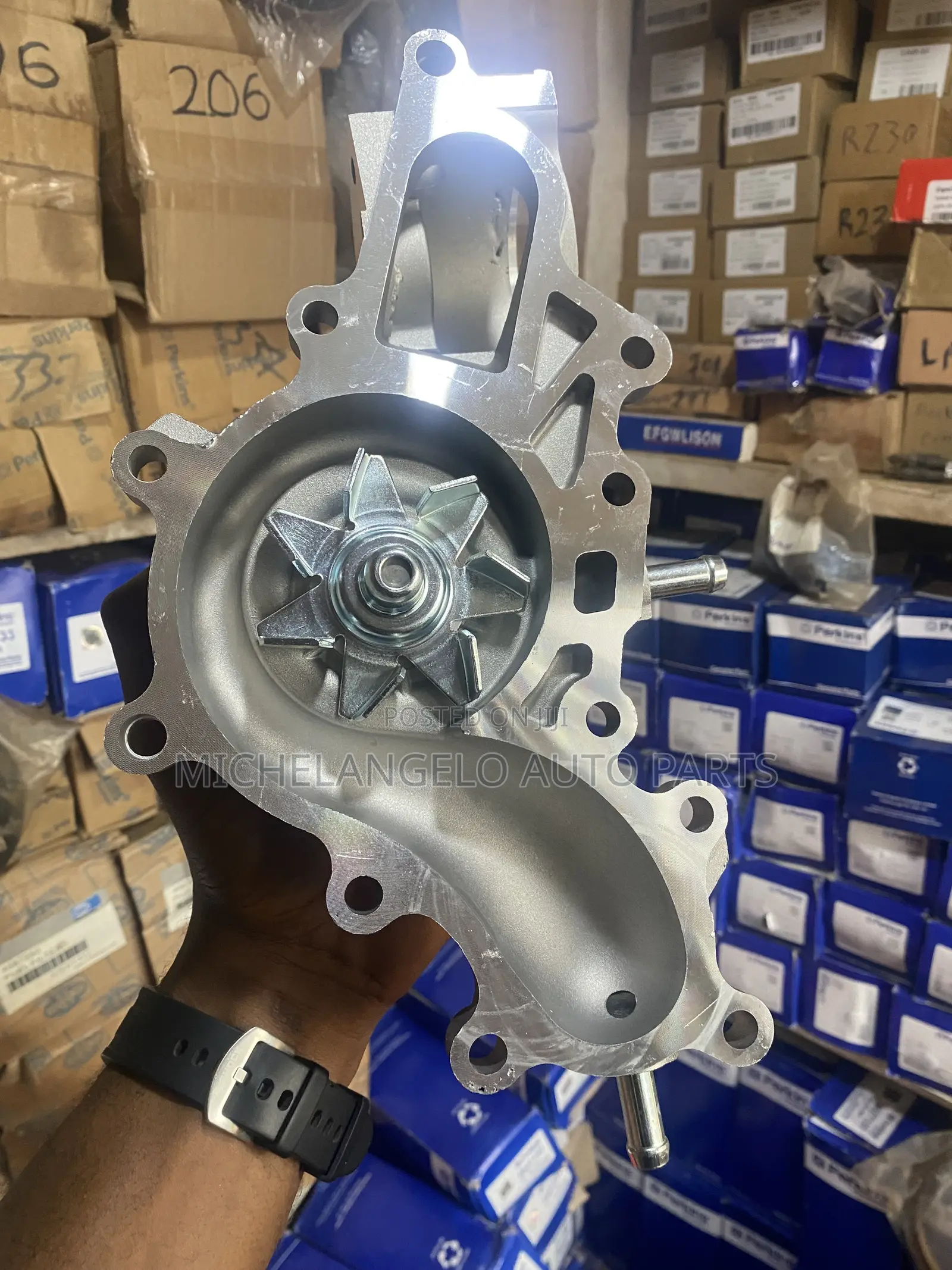 Water Pump Toyota Landcruiser V8 1VD Engine
