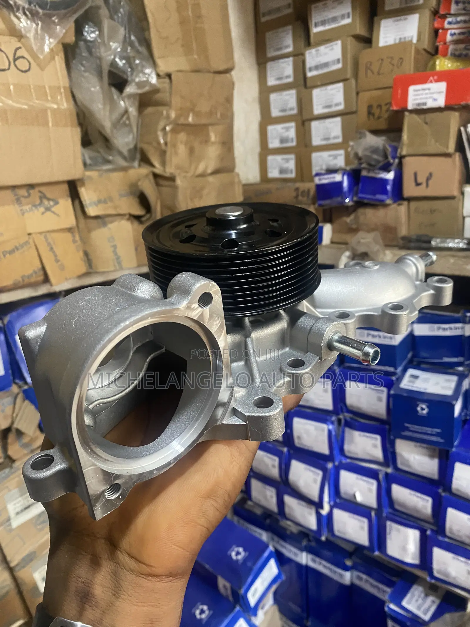 Water Pump Toyota Landcruiser V8 1VD Engine