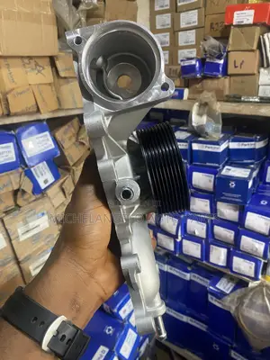 Water Pump Toyota Landcruiser V8 1VD Engine