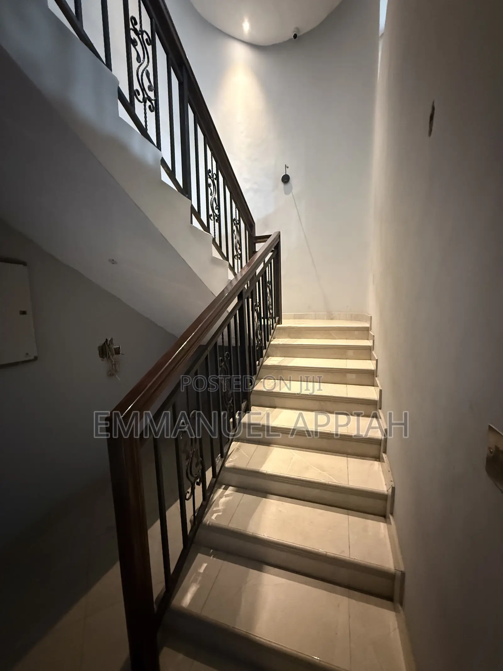 5bdrm Mansion in Pokuase Katapo for sale