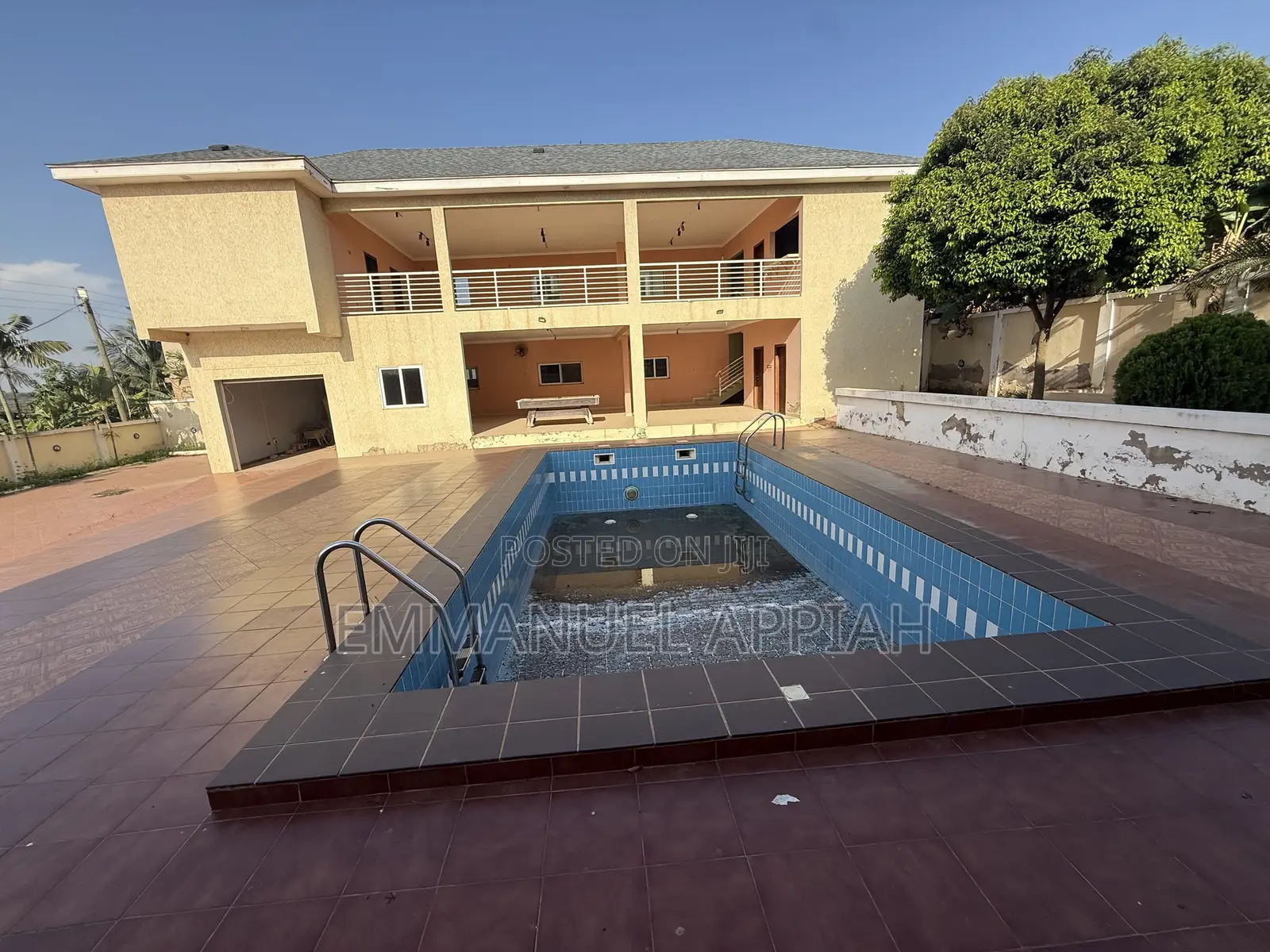 5bdrm Mansion in Pokuase Katapo for sale