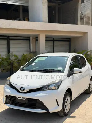 Toyota Vitz 1.3 AWD 5dr 2016 White