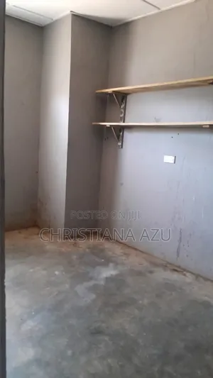 1bdrm Room & Parlour in Sowutuom Estate, Sowutwuom for rent