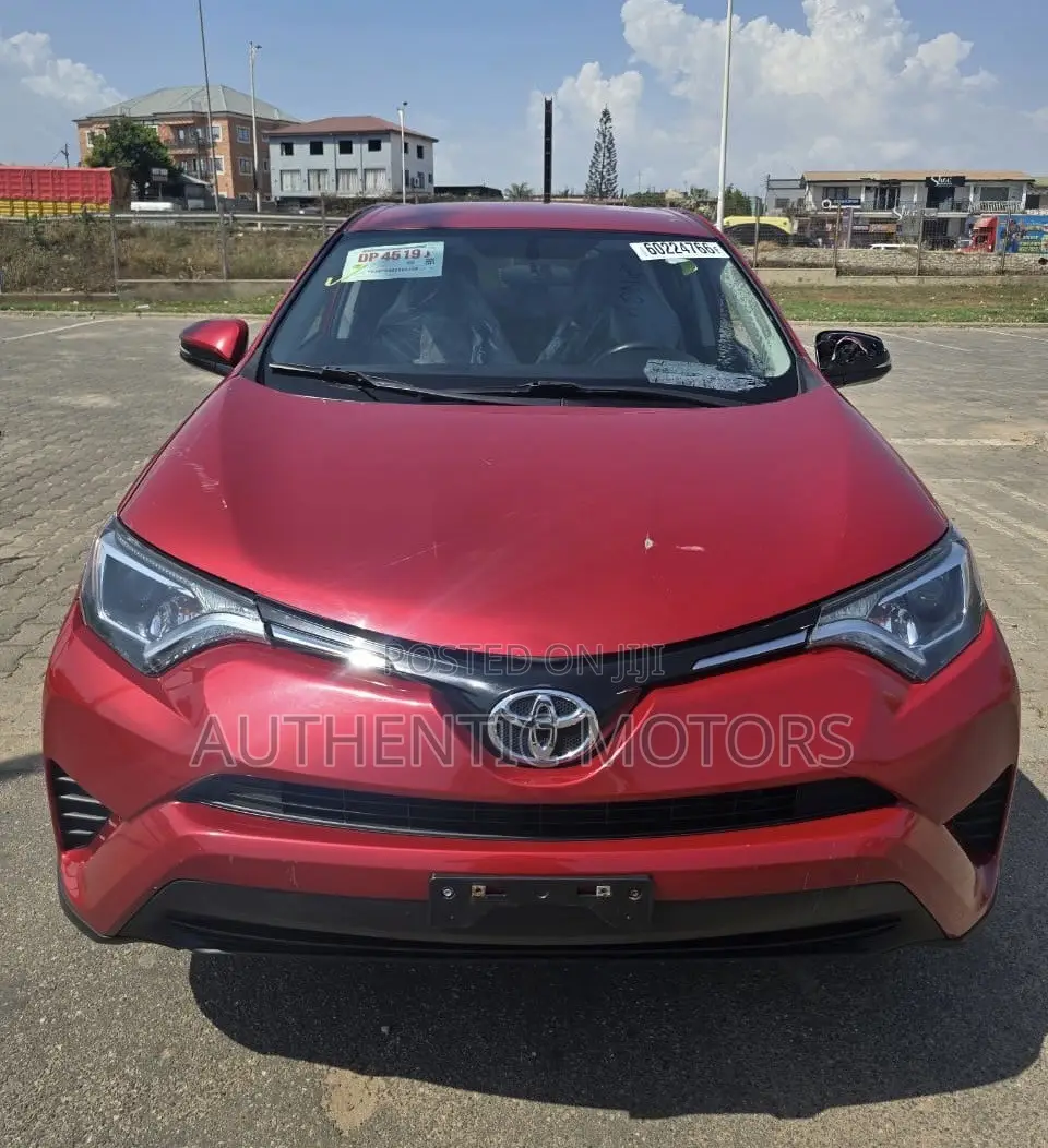 Toyota RAV4 LE 4dr SUV AWD (2.5L 4cyl 6A) 2018 Red