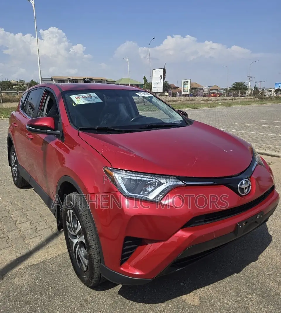 Toyota RAV4 LE 4dr SUV AWD (2.5L 4cyl 6A) 2018 Red