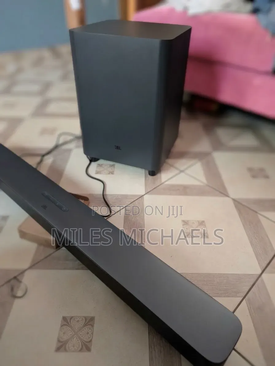 JBL Bar 5.1 Soundbar With Built-in Virtual Surround 10"