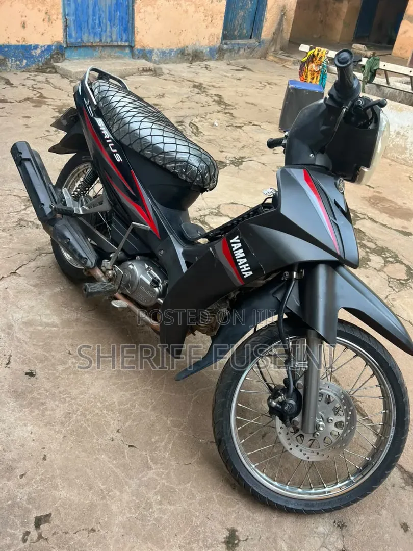 Yamaha 2025 Black