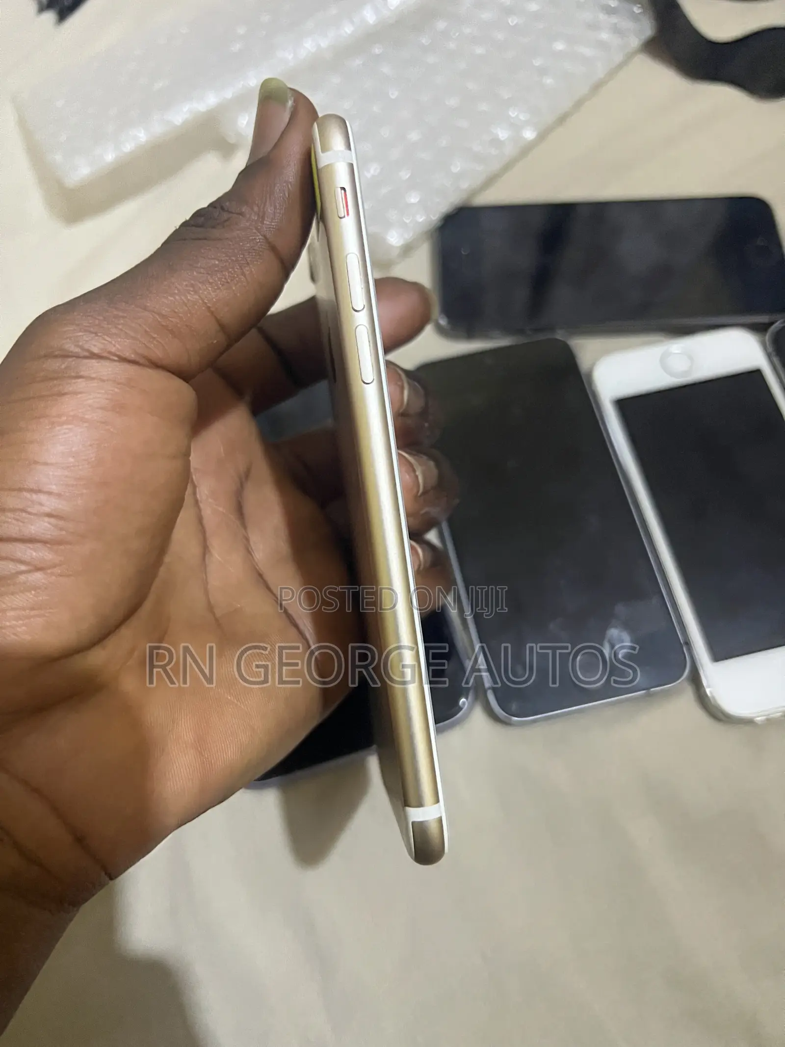 Apple iPhone 7 32 GB Gold