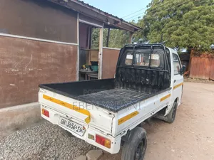 Daihatsu Hijet (Abossey Okai Macho)