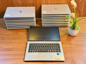 Laptop HP EliteBook 830 G8 8GB Intel Core i5 SSD 256GB