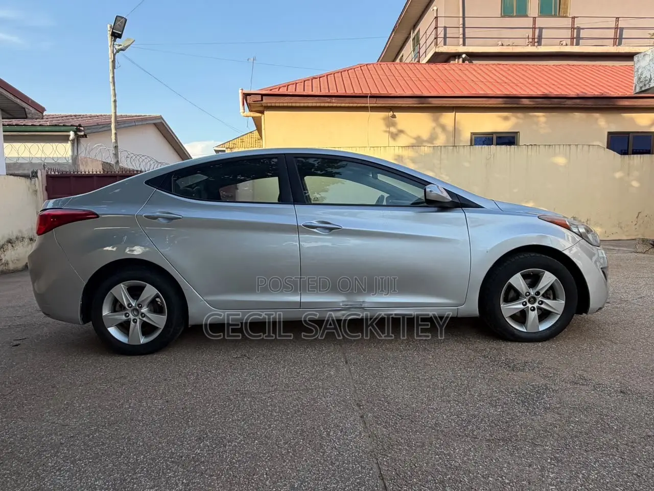 Hyundai Elantra GLS Sedan FWD (1.8L 4cyl 6A) 2013 Silver