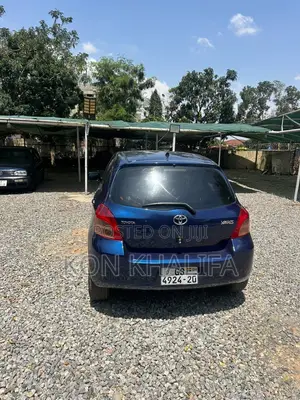 Toyota Yaris 2010 Blue