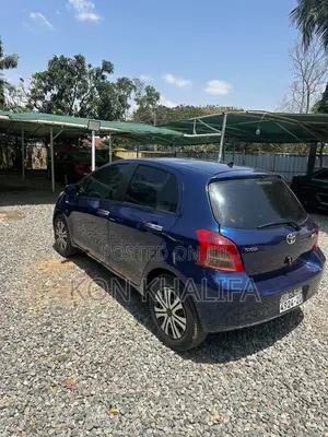 Toyota Yaris 2010 Blue