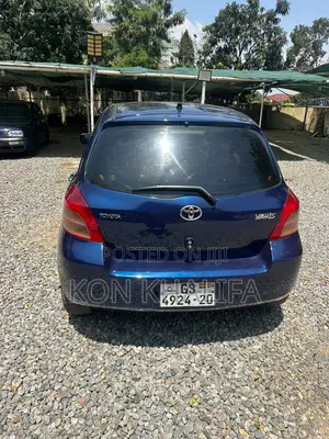 Toyota Yaris 2010 Blue