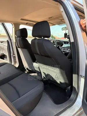 Honda Civic LX 4dr Sedan (2.0L 4cyl) 2016 Gray