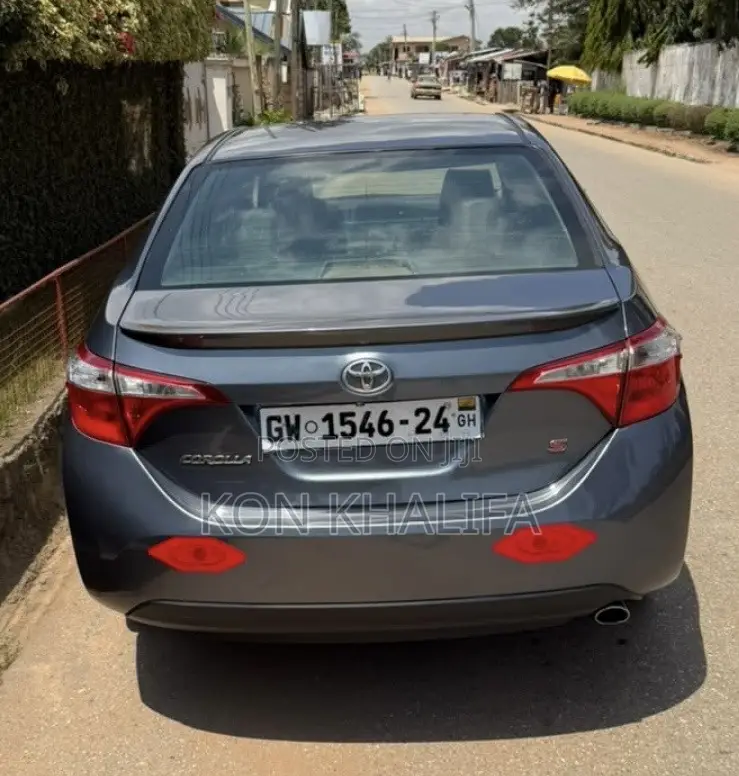 Toyota Corolla 2015 Gray