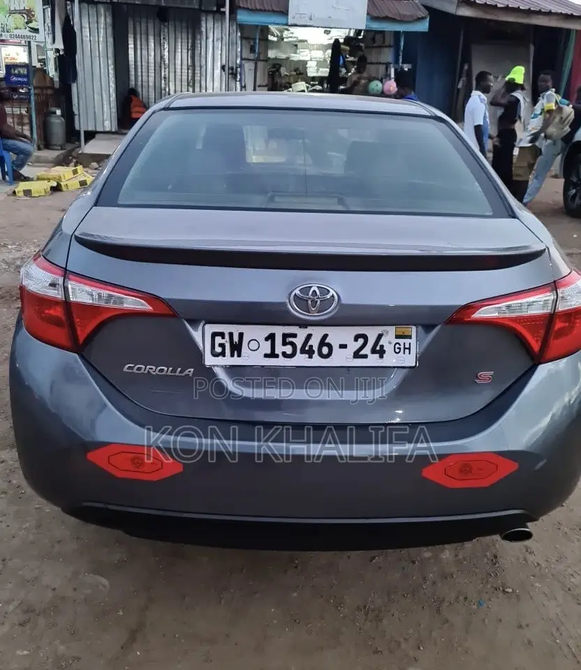 Toyota Corolla 2015 Gray