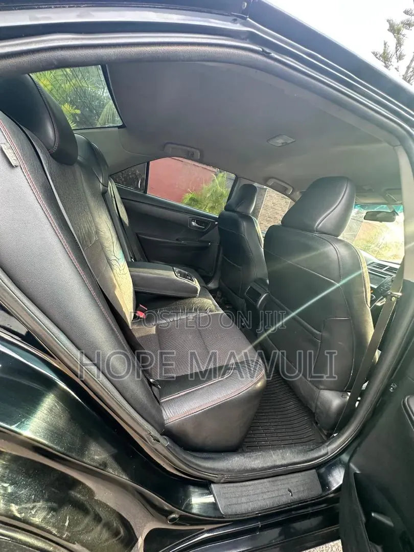 Toyota Camry SE 4dr Sedan (2.5L 4cyl 6A) 2017 Black