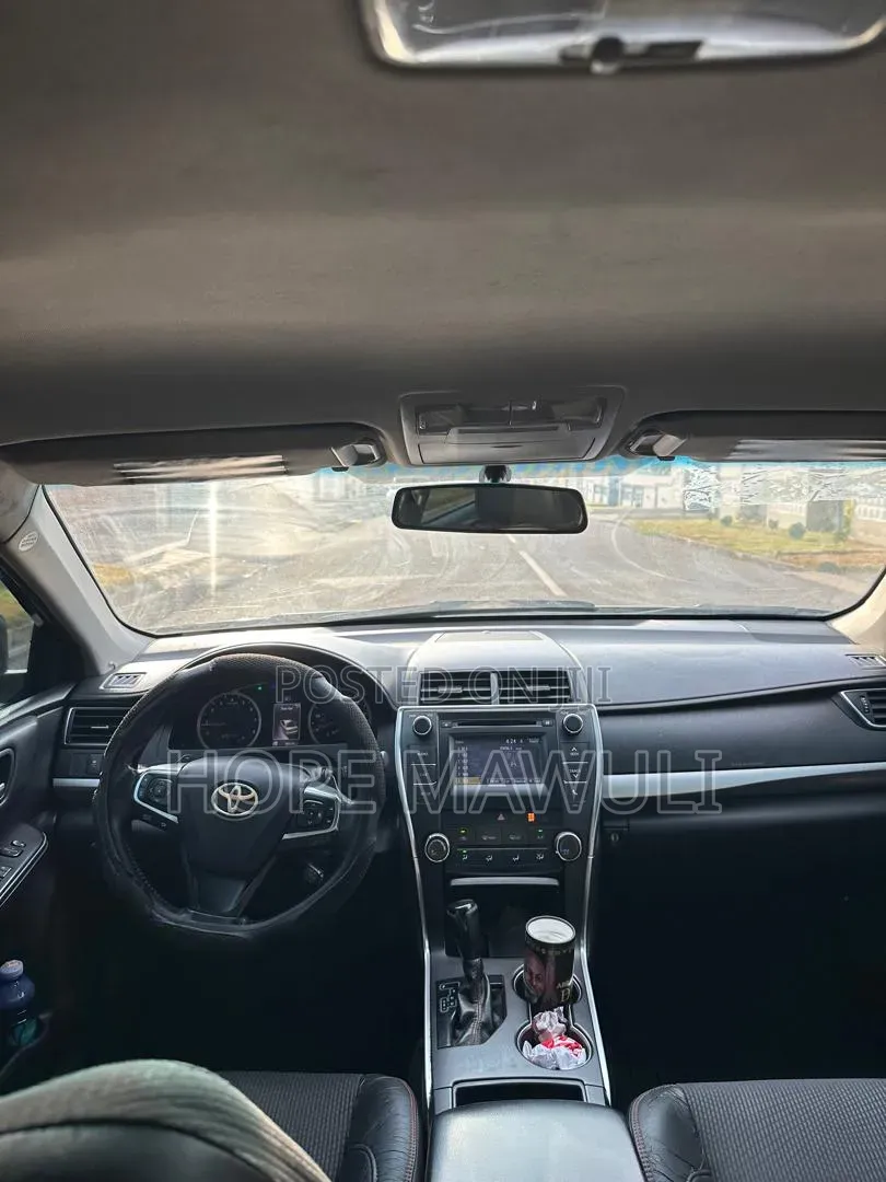 Toyota Camry SE 4dr Sedan (2.5L 4cyl 6A) 2017 Black