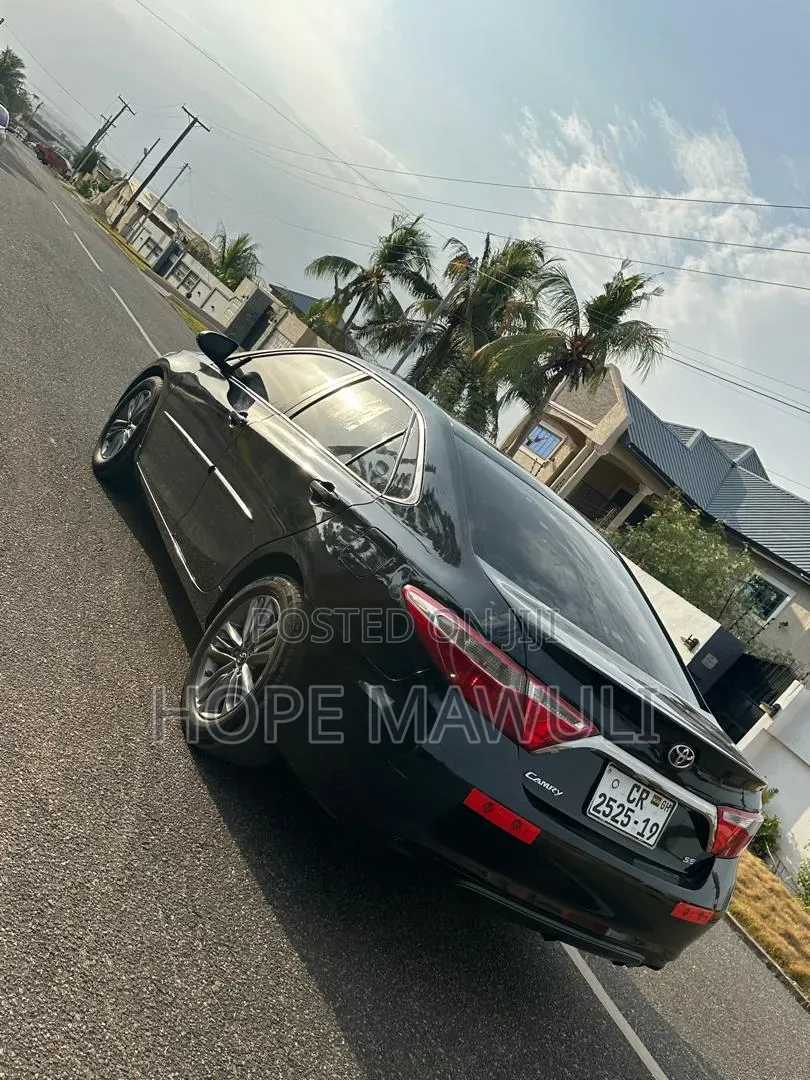 Toyota Camry SE 4dr Sedan (2.5L 4cyl 6A) 2017 Black