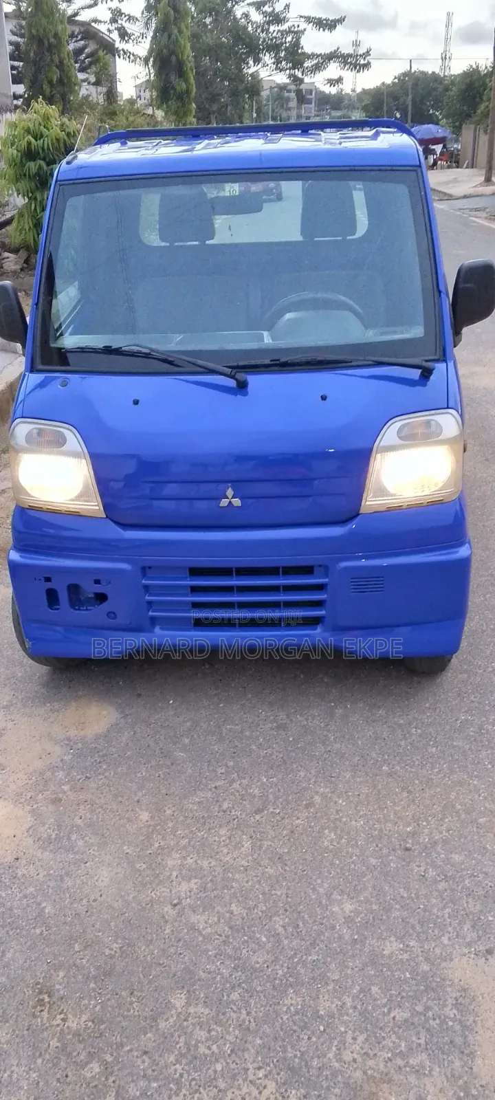 Mitsubishi Minicab Truck 2010 Blue