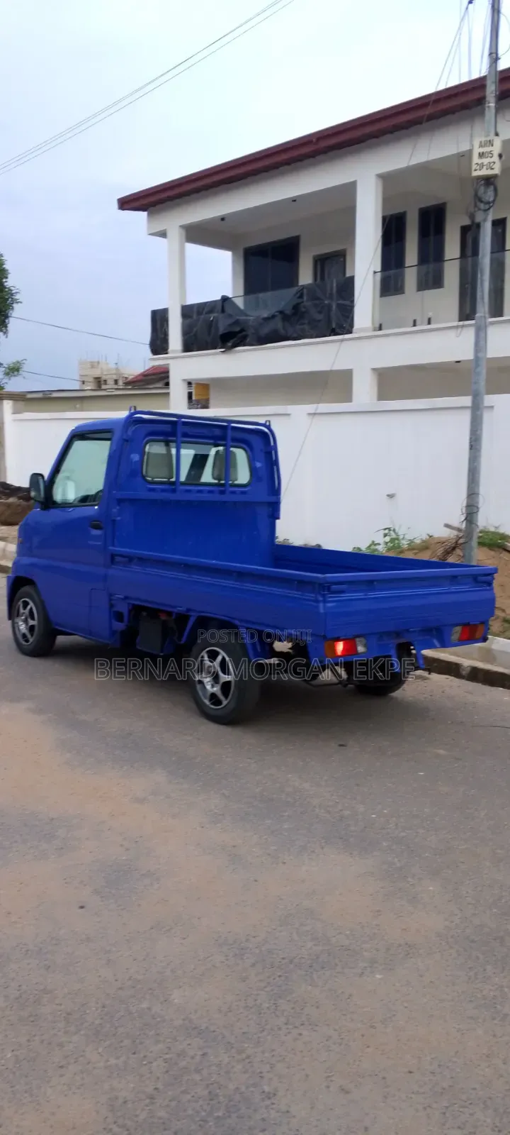 Mitsubishi Minicab Truck 2010 Blue
