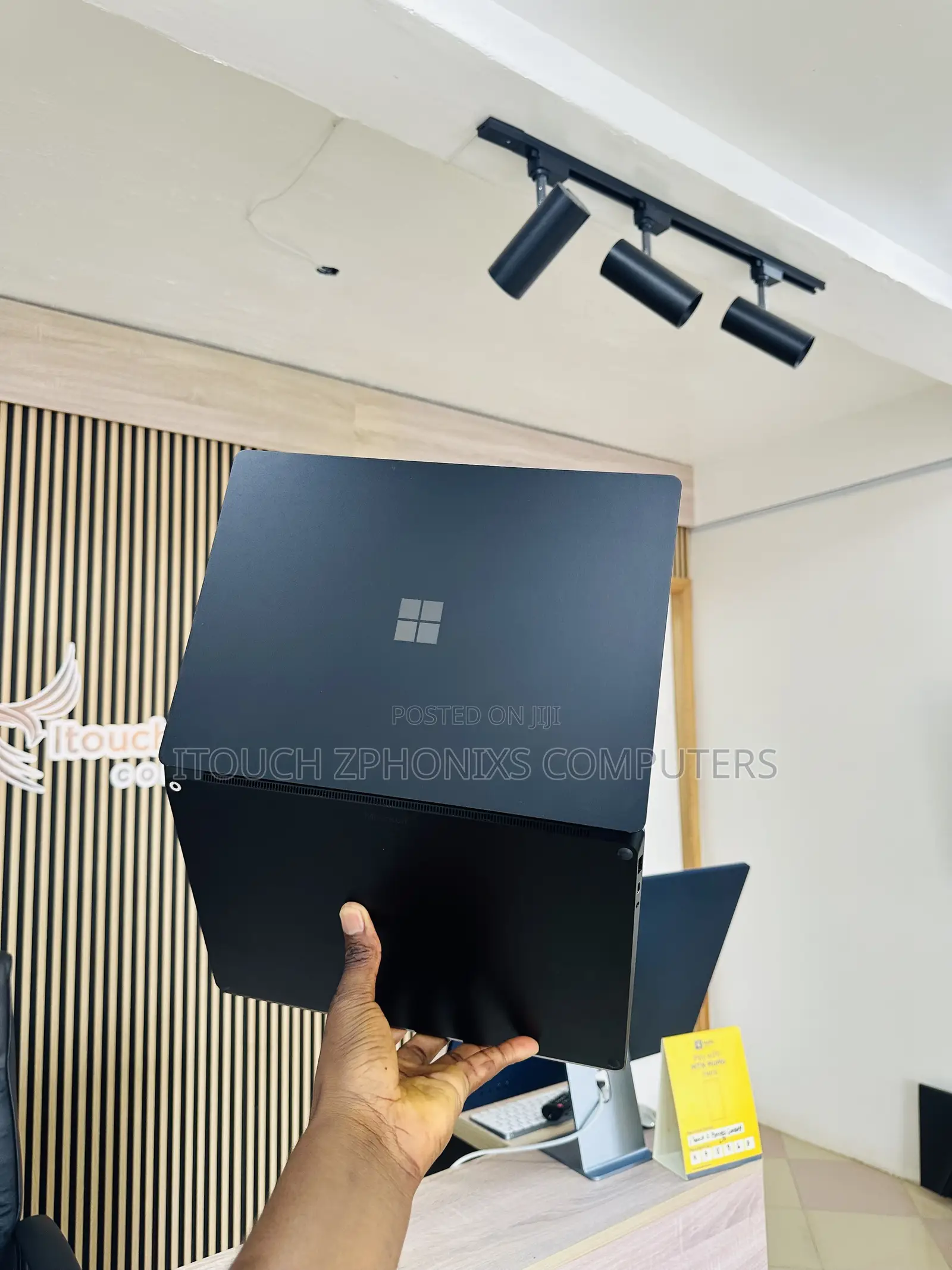 Laptop Microsoft Surface Laptop 5 16GB Intel Core i7 SSD 512GB