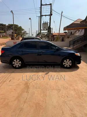 Toyota Corolla LE 4dr Sedan (1.8L 4cyl 4A) 2012 Blue