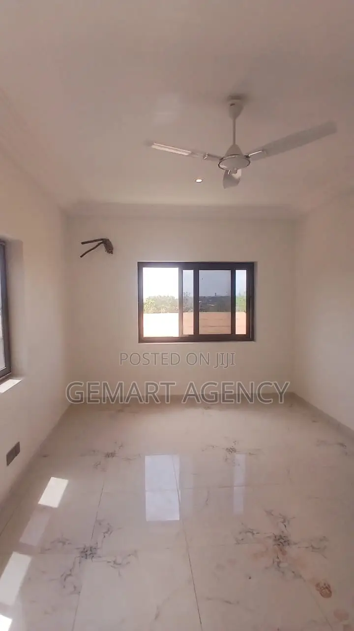 3bdrm Apartment in Adenta Sakura for rent