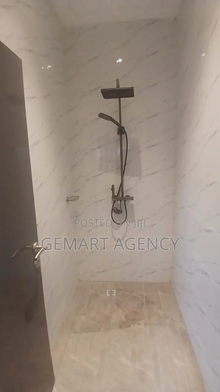3bdrm Apartment in Adenta Sakura for rent