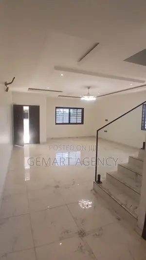3bdrm Apartment in Adenta Sakura for rent