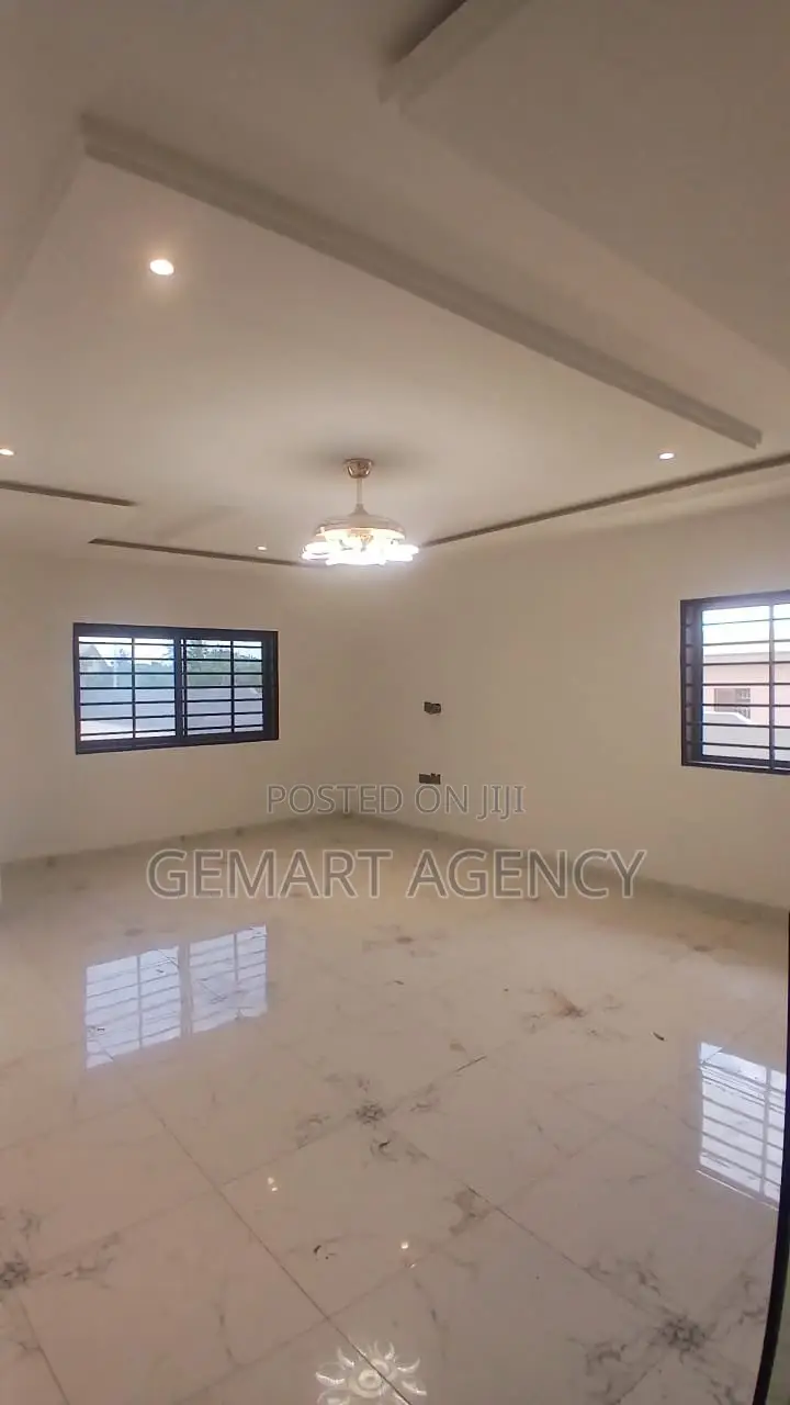 3bdrm Apartment in Adenta Sakura for rent
